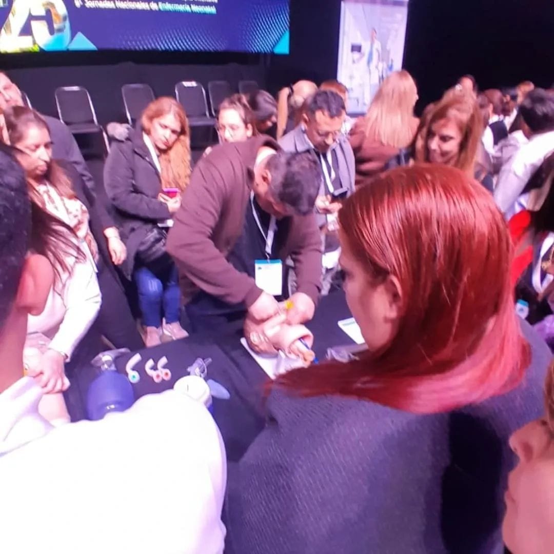 Un equipo de Enfermería del Hospital de Rojas representó a la ciudad en el 35º Congreso de Terapia Intensiva